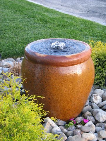 Bubbling Urn