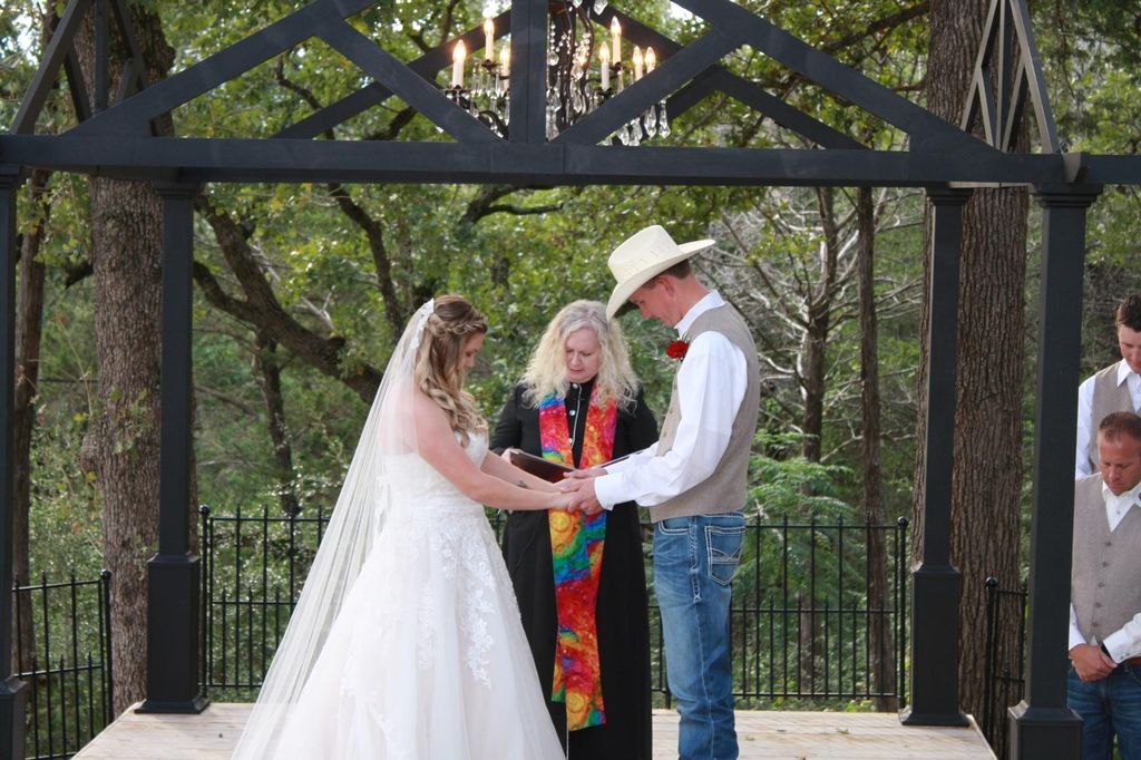 The 10 Best Wedding Officiants In Austin Tx With Free Estimates 