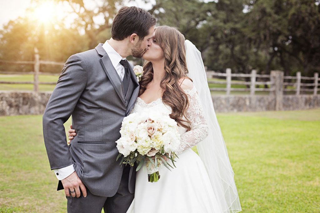 Specializing in Weddings!