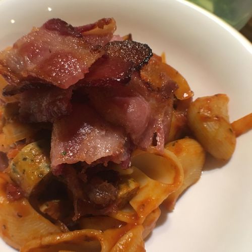 Creamy Lumaconi Pasta with Sausage and Thick Bacon