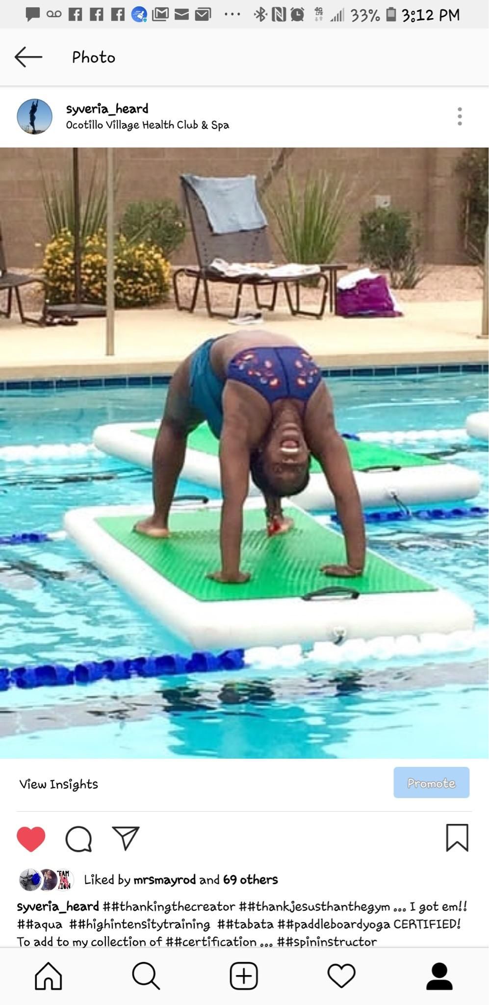 Paddleboard Yoga.