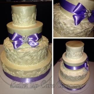 Buttercream icing and hand piped buttercream lace