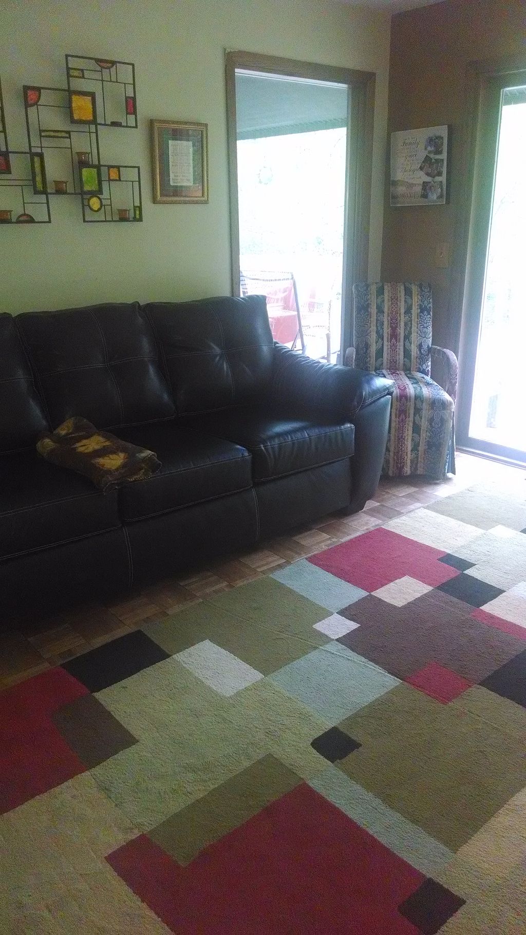 Fantastically clean hardwood floors and rugs.