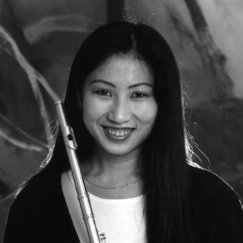 Kazuko Stratmann (Flutist)