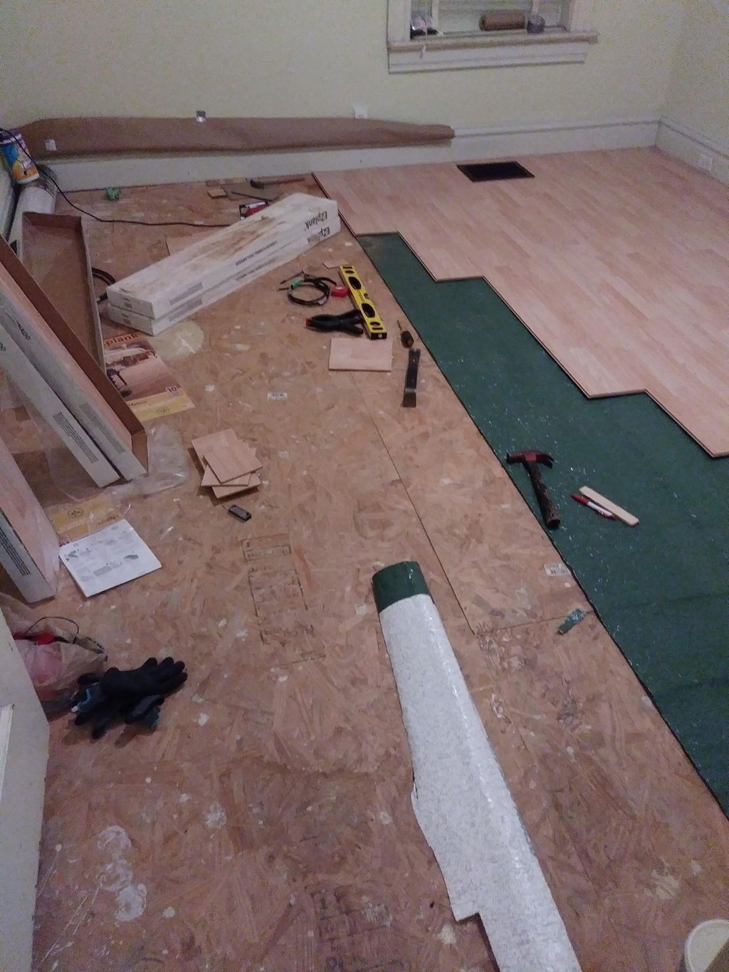 Nice looking little laminate flooring job