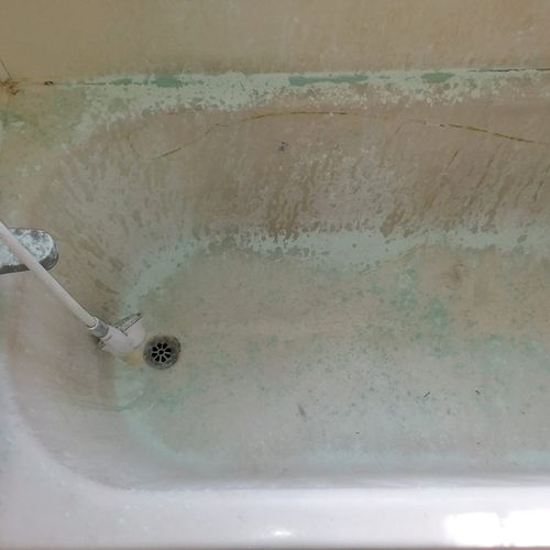 Old porcelain bathtub- very hard to clean. Before 