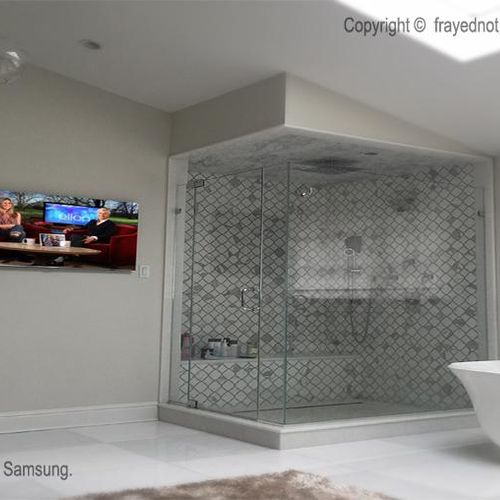 Master Bathroom 46" Ultra Slim Samsung