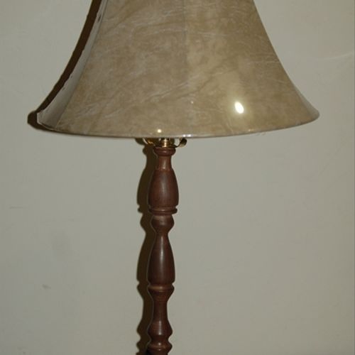 table lamp in walnut  with burl