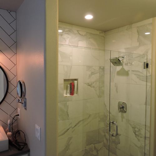 Bathroom Shower/Tile