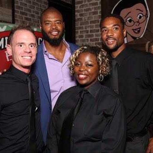 Working former Houston Texan Wade Smith charity be