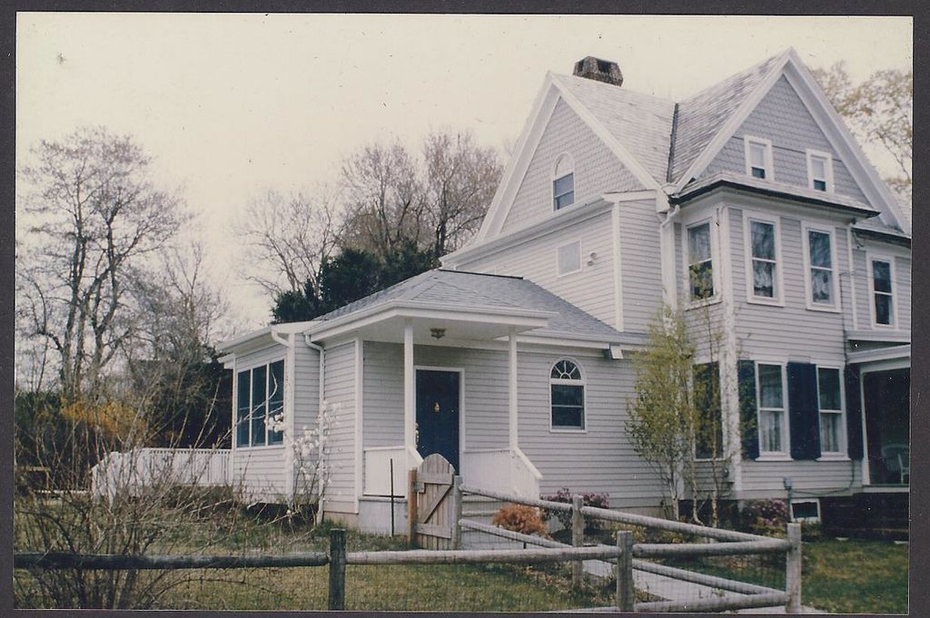 Residential Addition to blend with existing struct