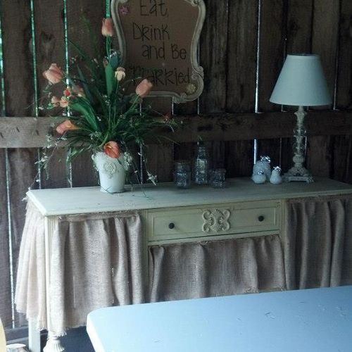 Side table used in a barn wedding design