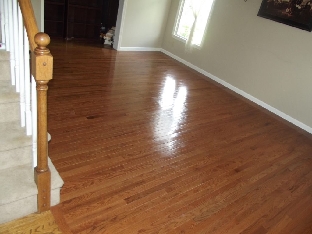 Hardwood floorind