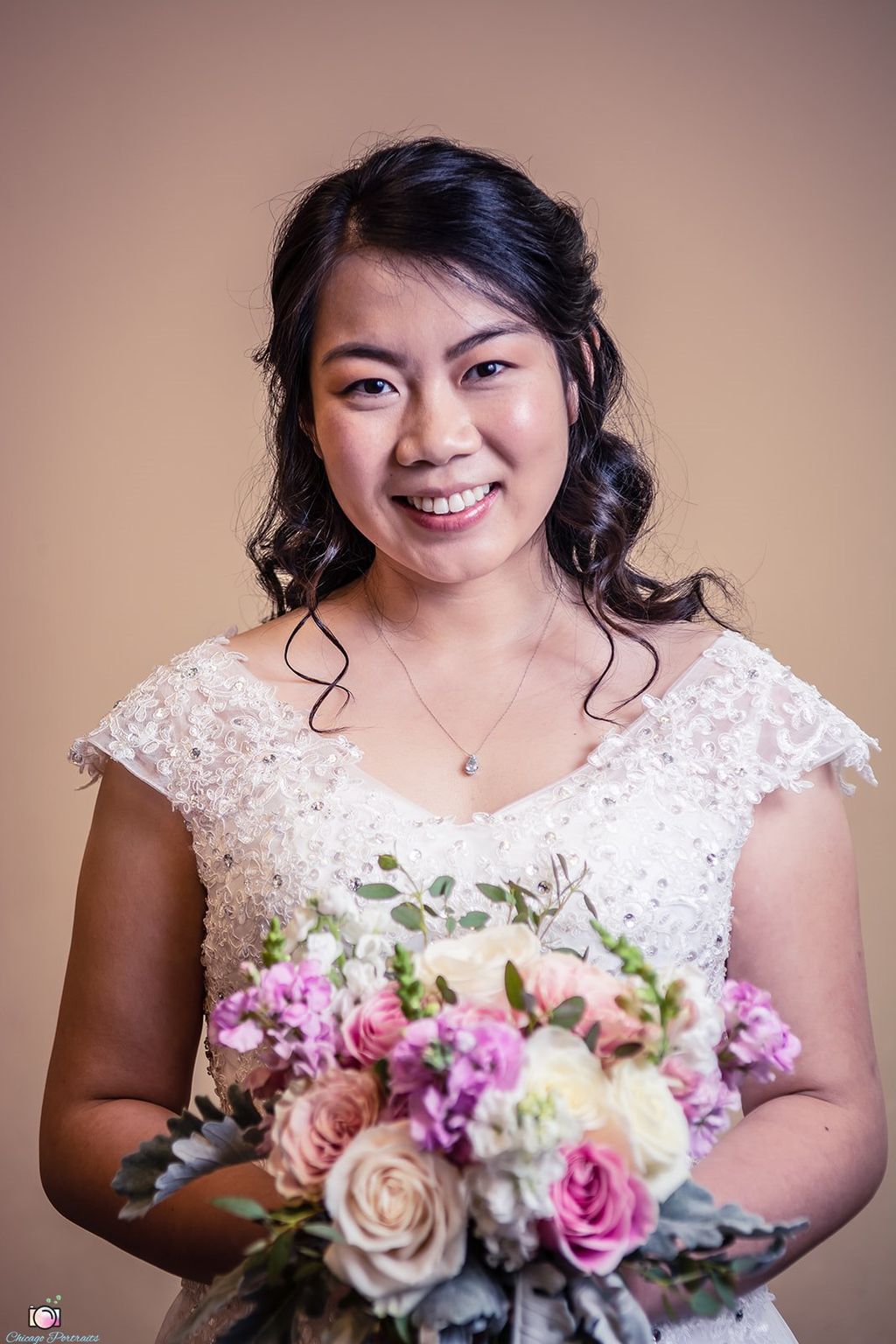 The bride for her wedding. She want to stay natura