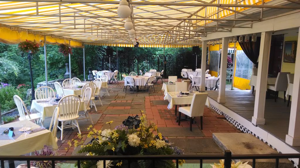 We are the in house caterers at A Rise and Shine B