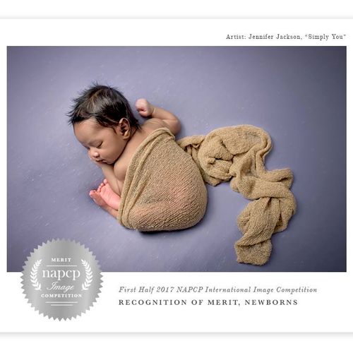 I am an award winning newborn photographer, offeri
