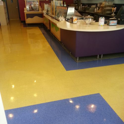 Commercial Cleaning, Strip/Wax Floors