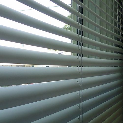 Look how clean these blinds are!