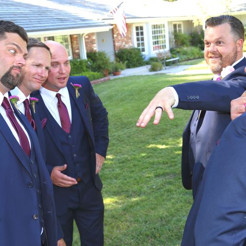 A little fun flair in the wedding pictures makes f