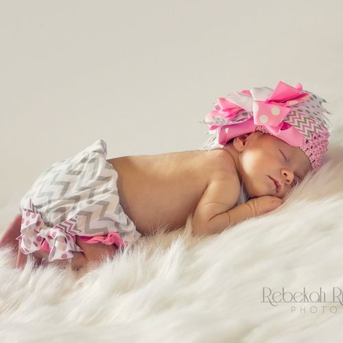Newborn photography in your home.
