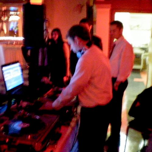 Wedding with Turntables!  We can do that too!