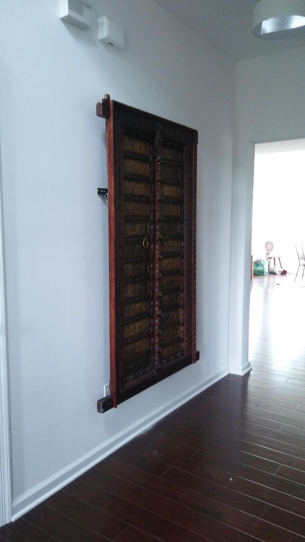 200 lb door mounted to dry wall