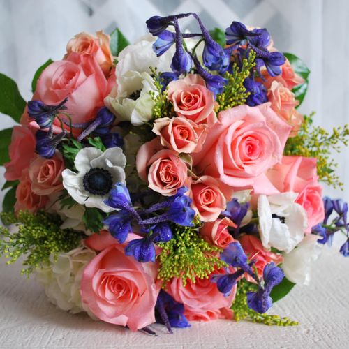 Beautiful Bouquets of Every Size and Color
