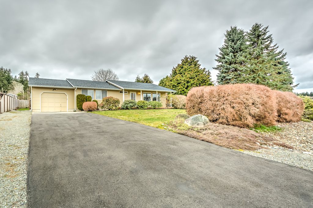 Camano Island
Represented: Seller 
Sold: $233,500