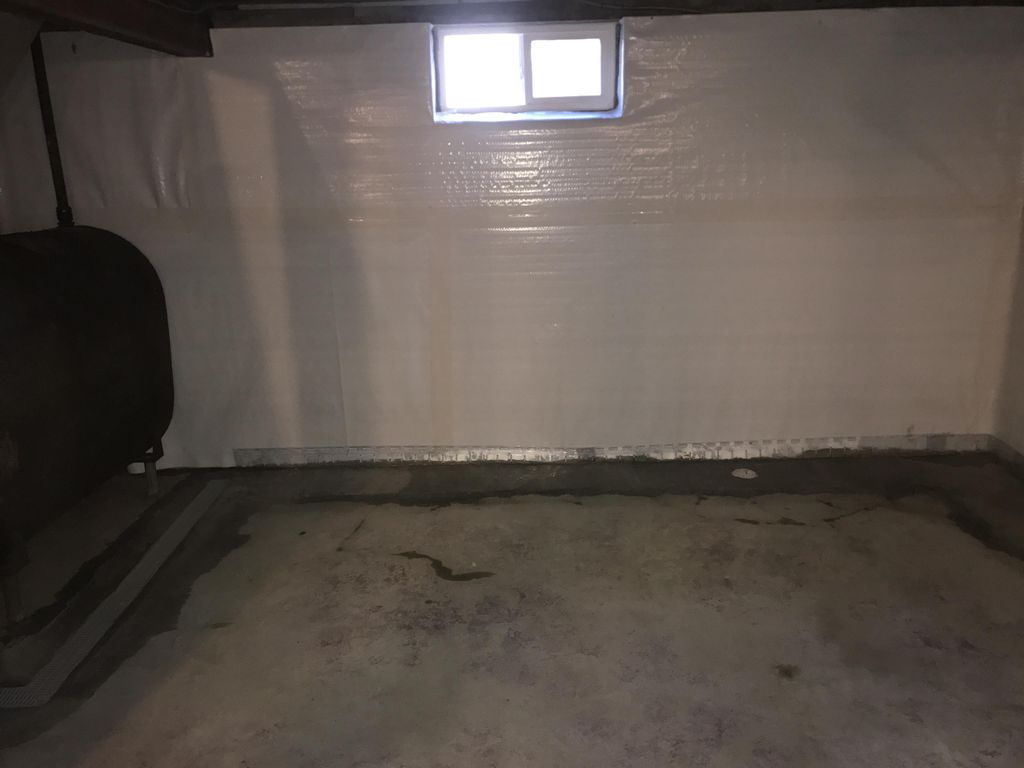 Waterproofing, flexiseal wall after. 