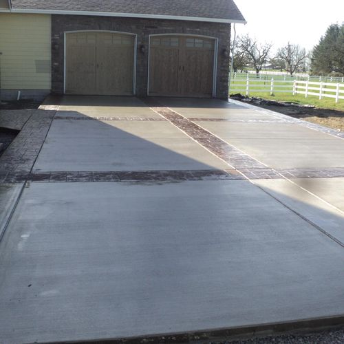 Stamped/Standard Broom finish Concrete Driveway
