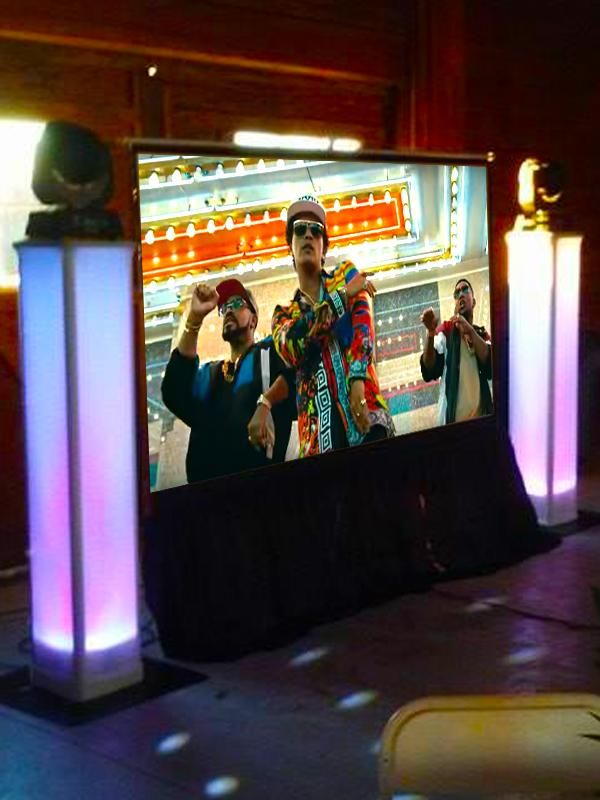 Light Columns, Intelligent lights  & Video Screen 