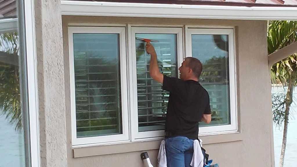 Cleaning 2nd story windows
