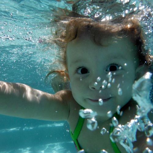 KidSwim encourages students to swim with their eye