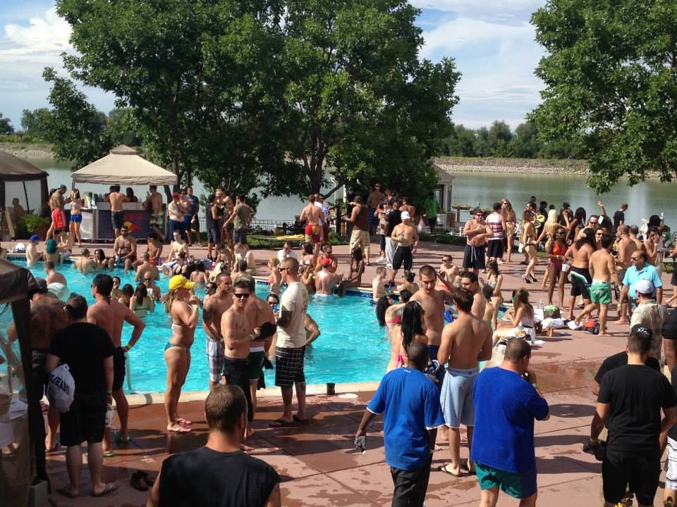 303 Magazine Pool Party