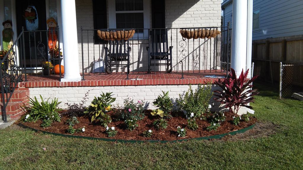 Small garden bed install with metal edging