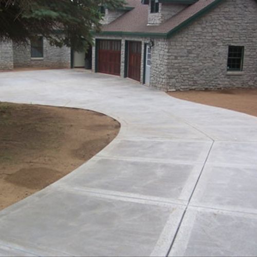 Picture framed driveway custom finish.