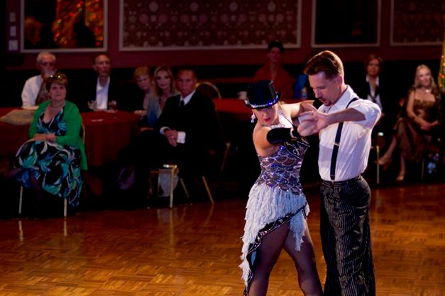 Connie & Marty performing.