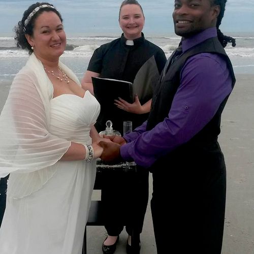 Jacksonville Beach destination ceremony for an out-of-town couple.