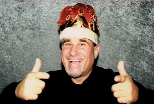 It's GOOD to be the...
KING of KARAOKE!