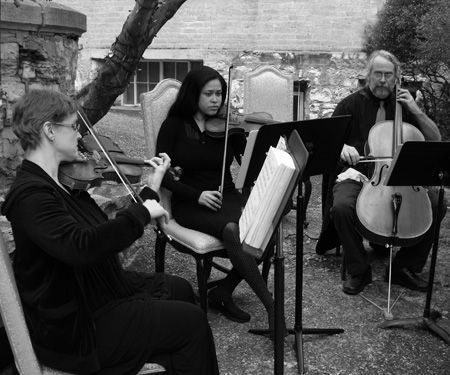 The Fountainhead Ensemble at Chateau Bellvue in Au