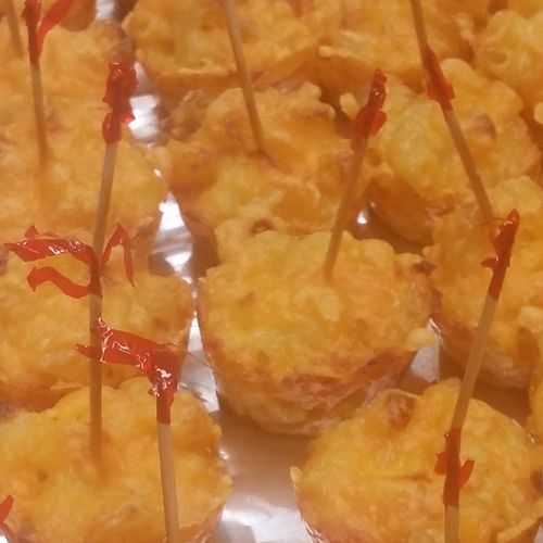 Appetizer home-style macaroni and cheese bites