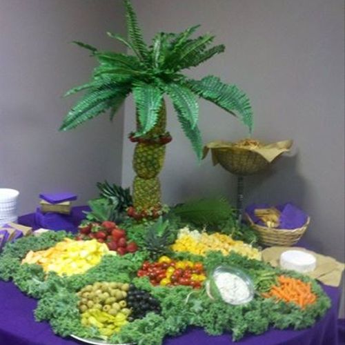 Appetizer Display- this has fruit, assorted chesse