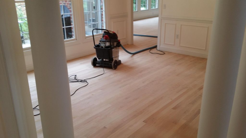 Everything hooks up to a Dust containment system o