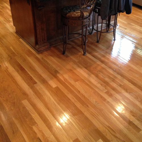 Attention to hardwood floor is our priority!