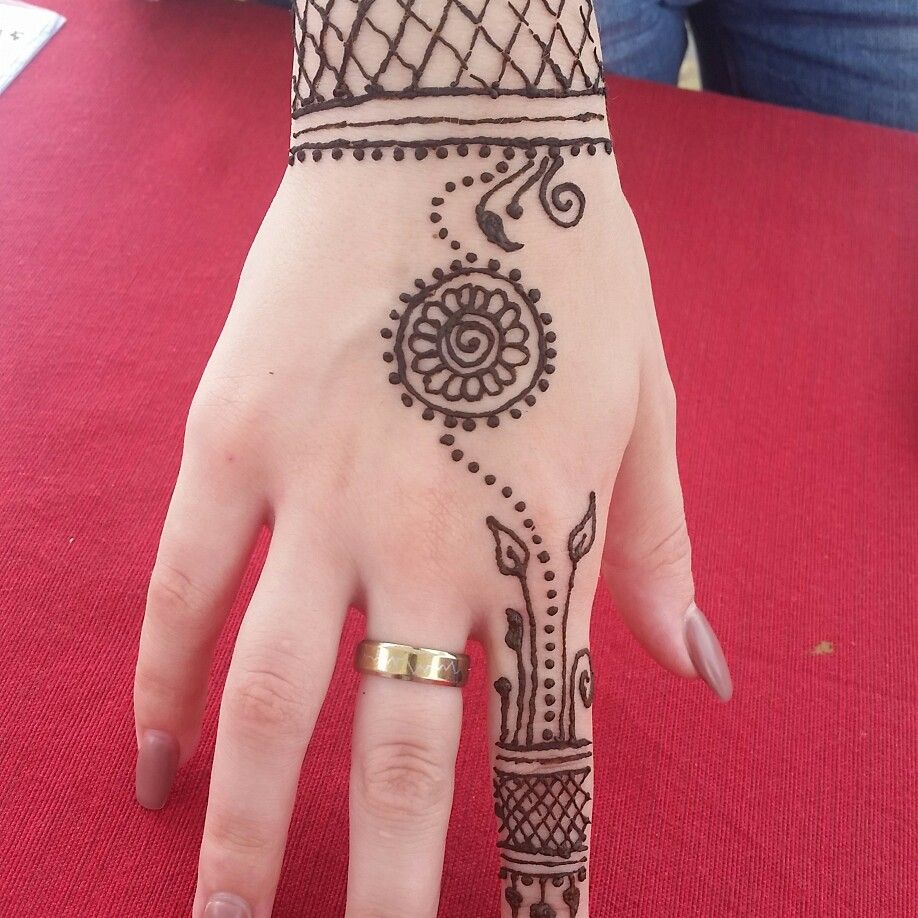 Diya's Henna Tattoo