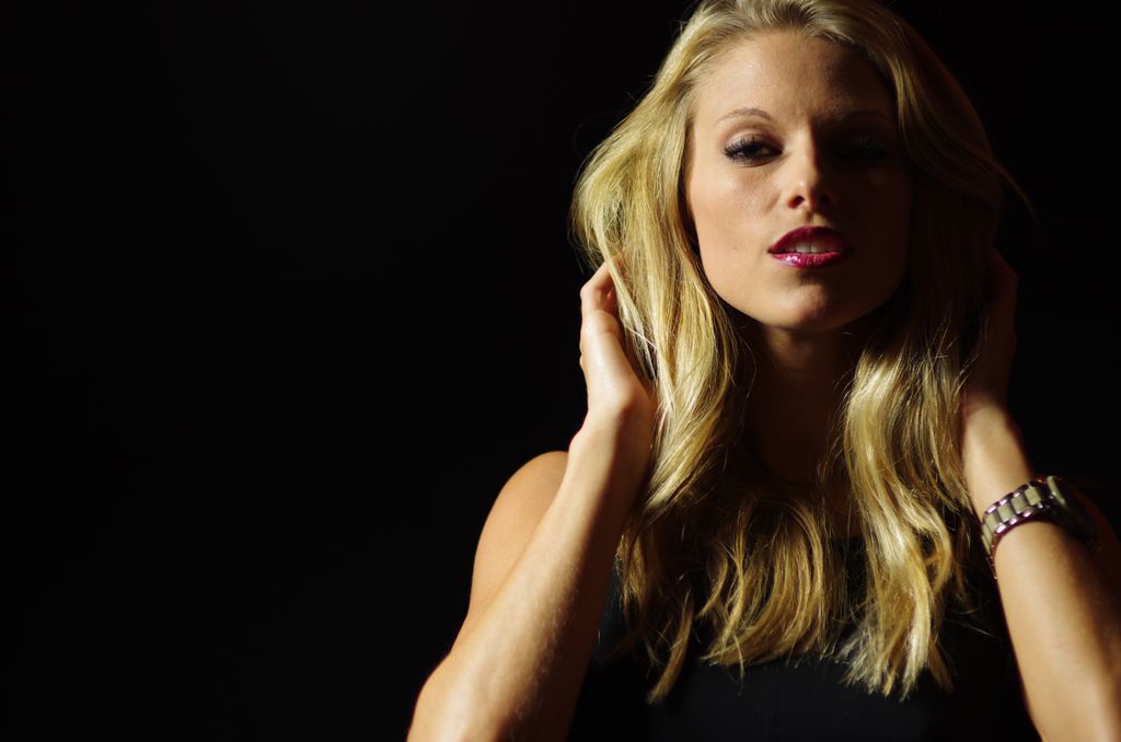 I love to shoot models, portraits and headshots. I