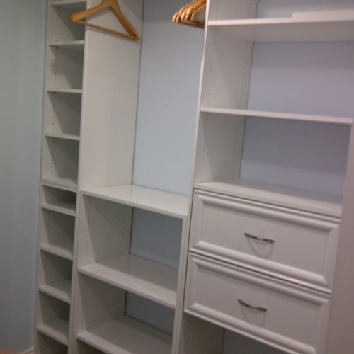 walk in ..vanities and shoes storage closets