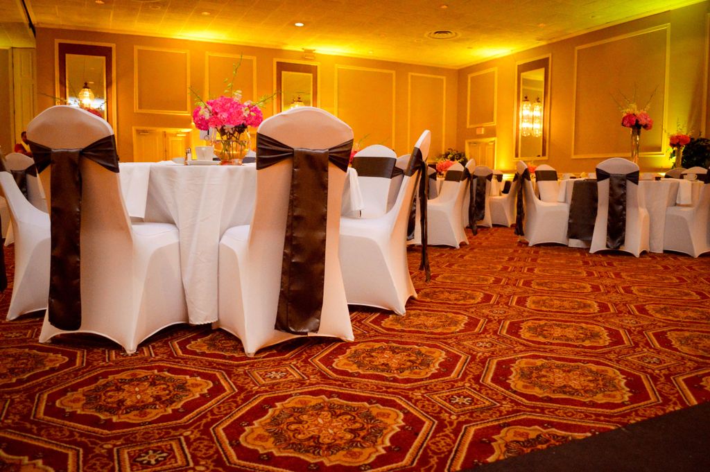 CHAIR COVERS & PARTY RENTALS: White Spandex Chair 