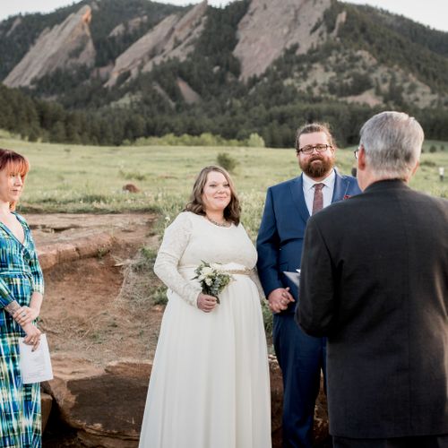 Intimate wedding at Chautauqua Park, Boulder