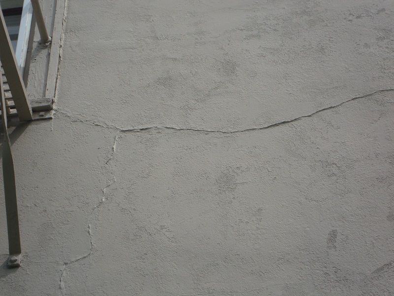 Cracked Stucco